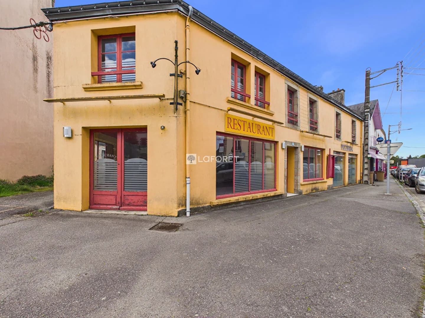 Local d'activité - Immeuble Gourin 302 m2 - Photo 1