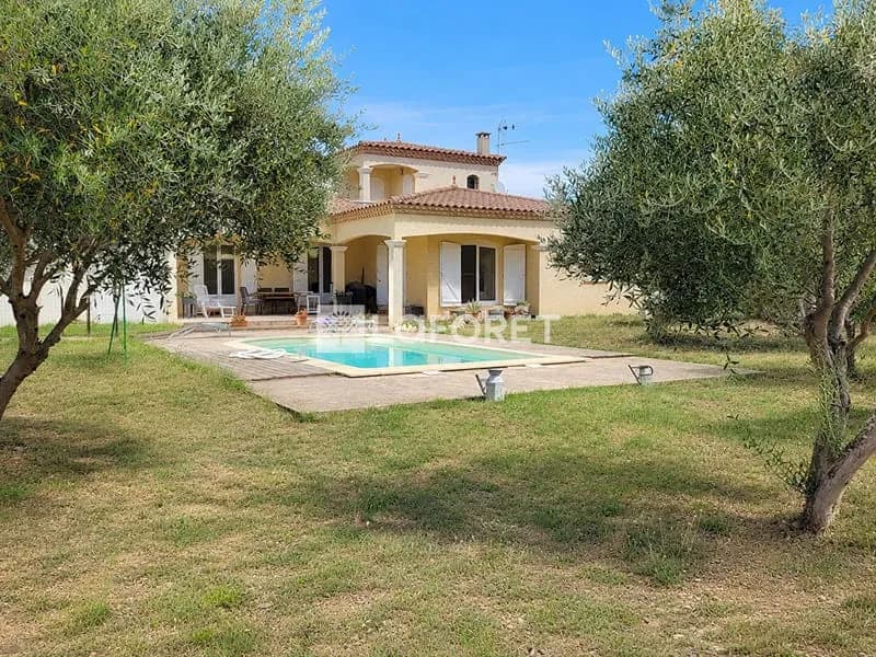 Ensemble immobilier d'habitation - Photo 1