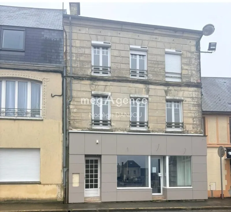 IMMEUBLE DE QUALITE A CAUMONT SUR AURE 14240 - Photo 1