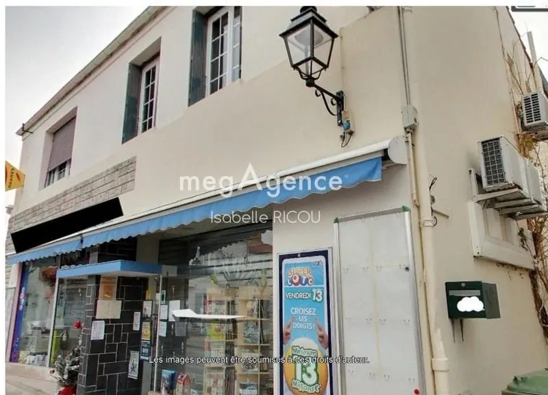 SAINT-TROJAN LES BAINS, IMMEUBLE OU GRANDE MAISON DE 260m² - Photo 1