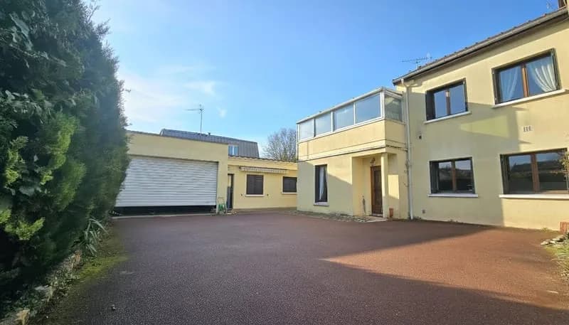 ENSEMBLE IMMOBILIER RARE ERMONT - Photo 1