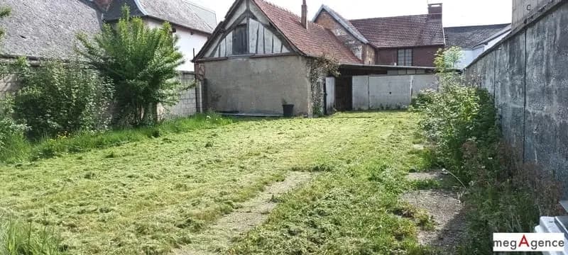 Gamaches : Local Commercial 60m², habitation 110 m² environ, et jardin. - Photo 1