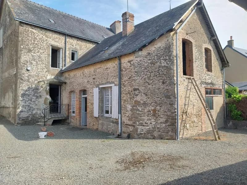 Ensemble immobilier d'exception, deux maisons, étable et hangar sur 1322 m² - Photo 1