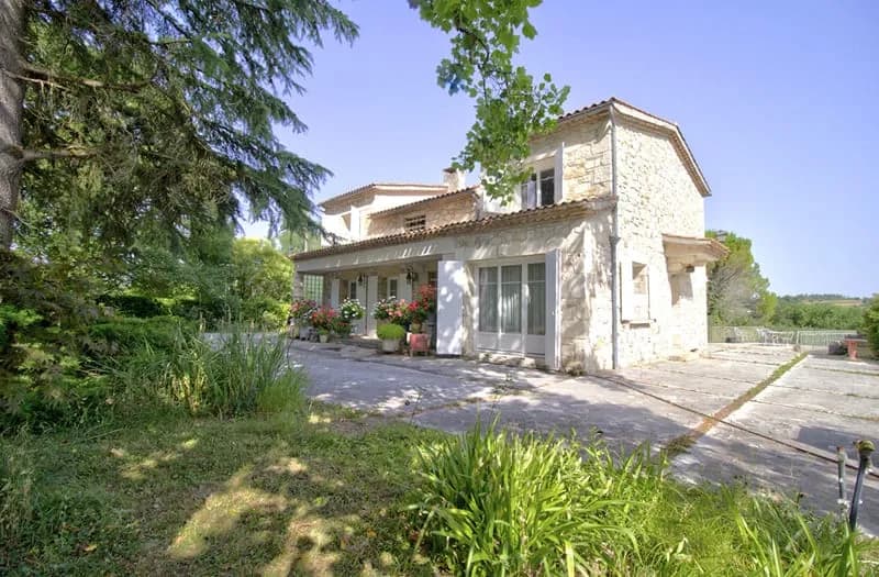 FOULAYRONNES - Ensemble immobilier de caractère de 315m² avec dépendance, garages et vue dans un environnement calme - Photo 1