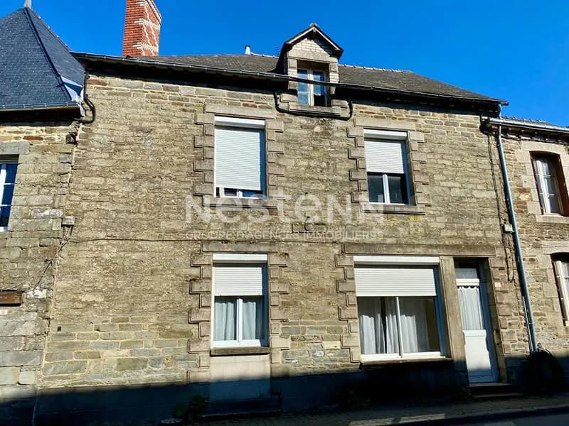 Immeuble avec deux appartements et garage - La Chèze (22210) - Photo 1