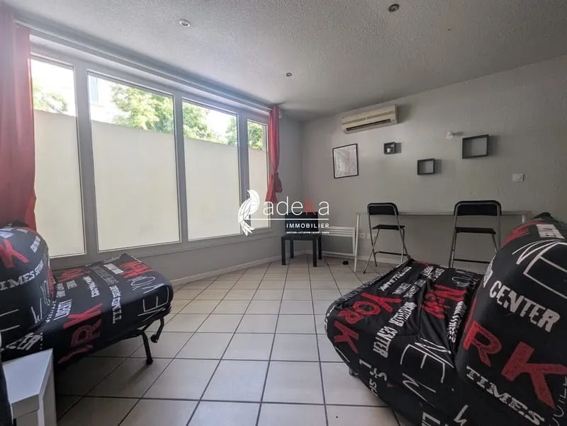 Investisseurs - 3 appartements meublés et une place de parking - Photo 1