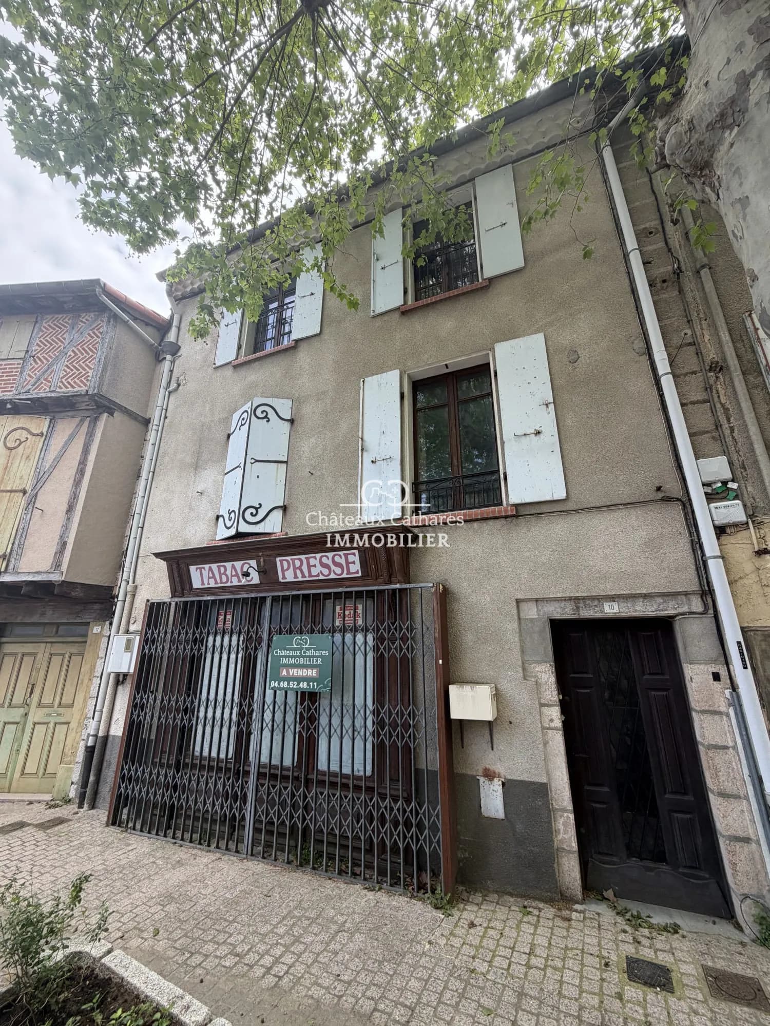 Spécial Investisseur : Immeuble à fort potentiel au coeur de C - Photo 1