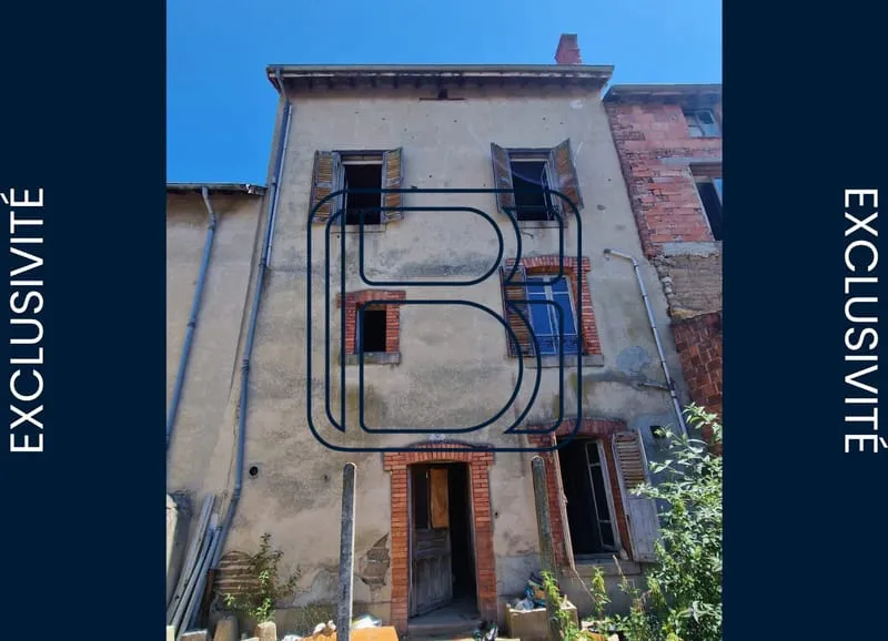 IMMEUBLE DE RAPPORT AVEC GARAGE ET TERRAIN ATTENANT - Photo 1