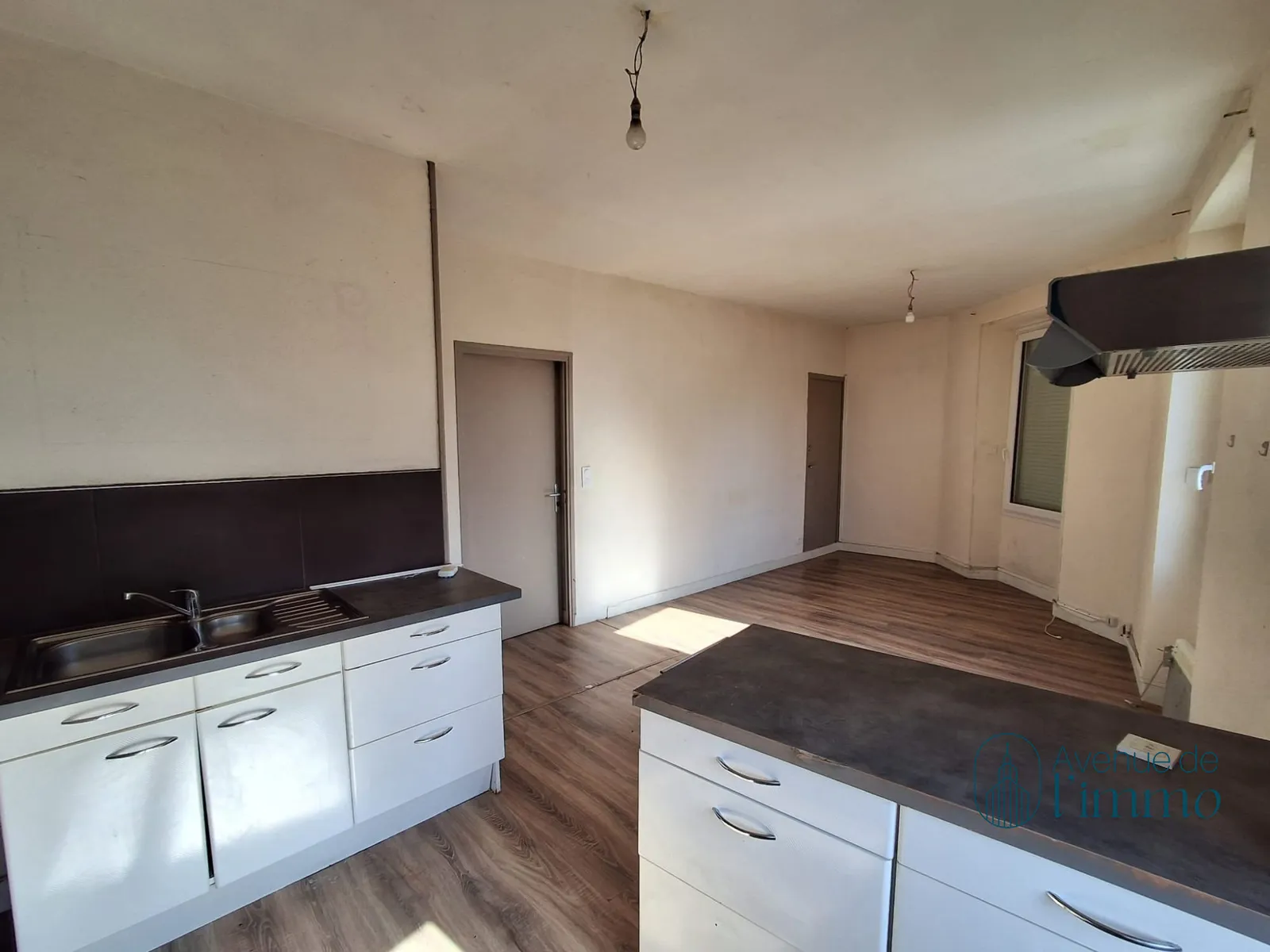 Investissement immobilier : immeuble de rapport à fort potentie - Photo 1