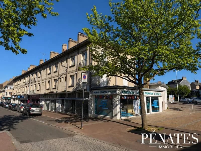 Ensemble immobilier 60m2 centre ville Louviers - Photo 1