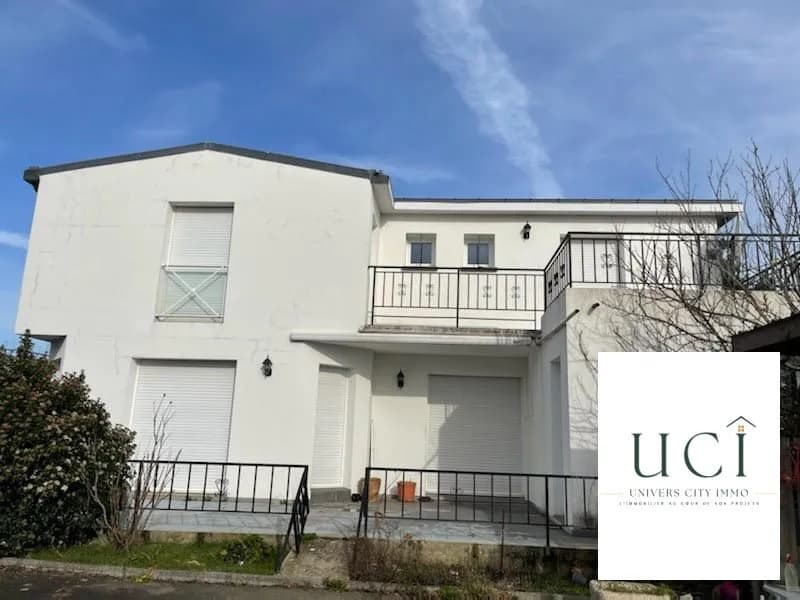 Ensemble Immobilier - Photo 1