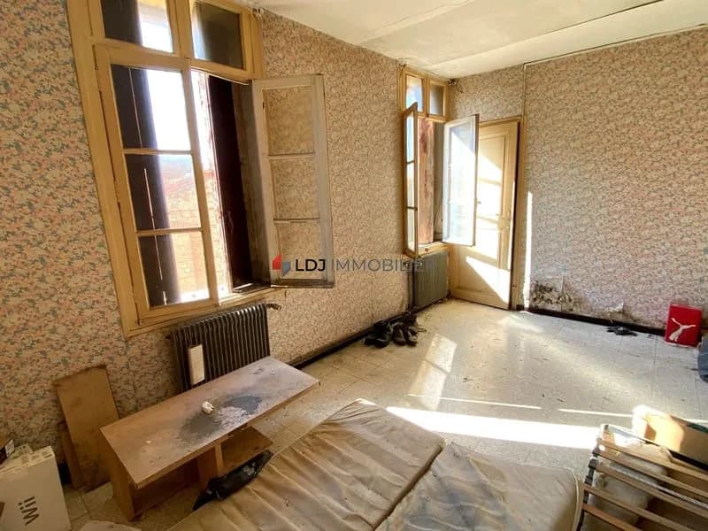 Immeuble de rapport à fort potenciel è logement et 2 commerces - Photo 1