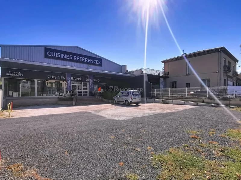 ENSEMBLE IMMOBILIER LOUÉ - PRADES - Photo 1