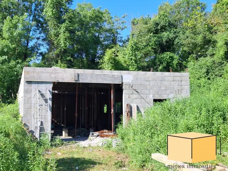 Immeuble à vendre Cressin-Rochefort - Photo 1