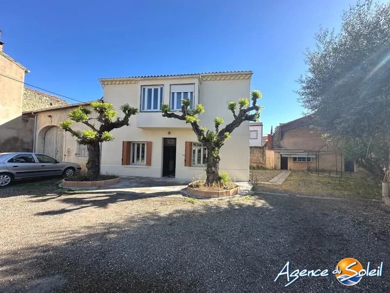 Ensemble immobilier en coeur de village - Photo 1