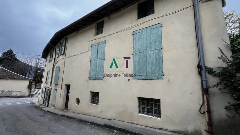 Ensemble immobilier à réhabiliter - Photo 1