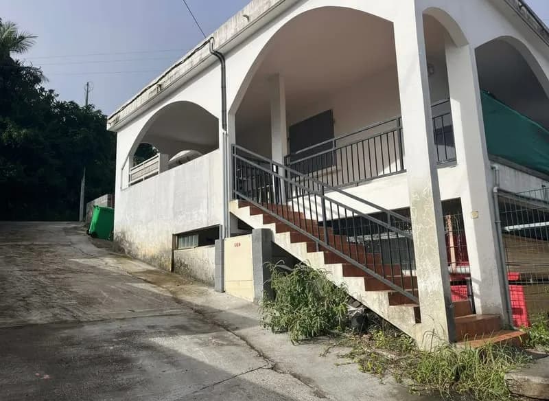 Immeuble de rapport Petite île - Photo 1