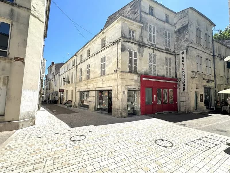 Immeuble mixte - 4 logements et commerce - Hyper-centre de S - Photo 1