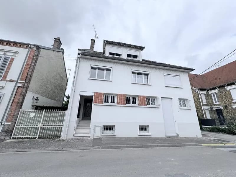 Immeuble de rapport 377 m2 - Hyper centre Romilly sur Seine - Photo 1