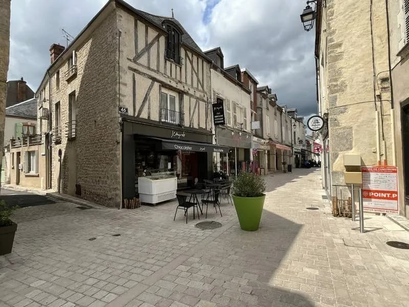 JARGEAU CENTRE ANCIEN, ENSEMBLE IMMOBILIER - Photo 1