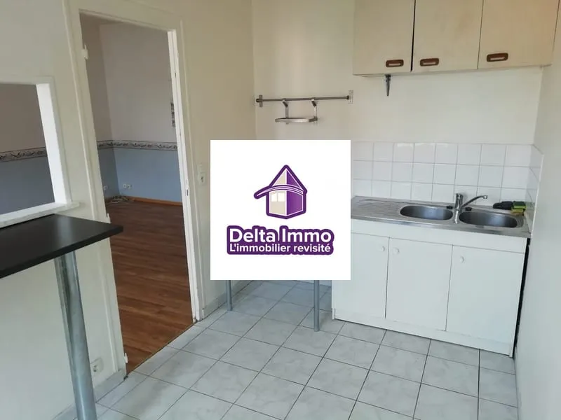 CONCHES-EN-OUCHE - Ensemble immobilier composé de 2 locaux comm - Photo 1