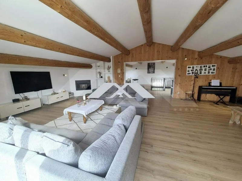 Ensemble immobilier 860 m² Tarascon - Photo 1