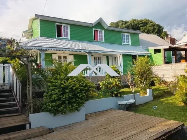 Ensemble immobilier à fort rendement locatif Saint Joseph - Photo 1