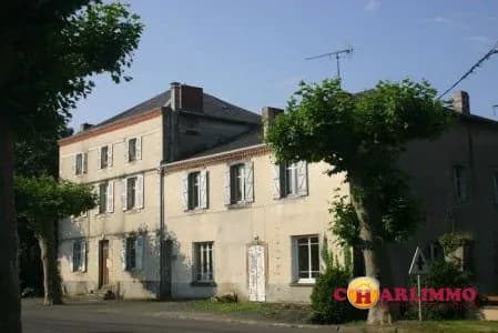 Ensemble immobilier - Photo 1