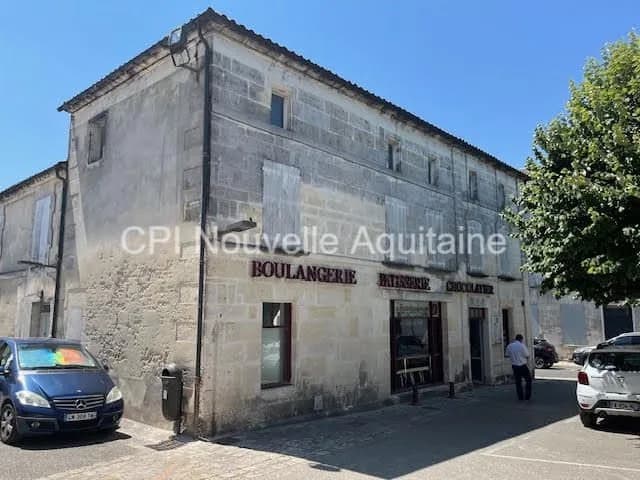 Jarnac centre, immeuble env 475 m² - Photo 1
