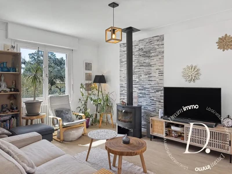 Ensemble immobilier - Photo 1