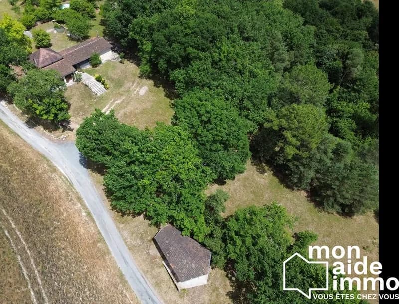 Ensemble immobilier sur 1.8 hectares - Photo 1