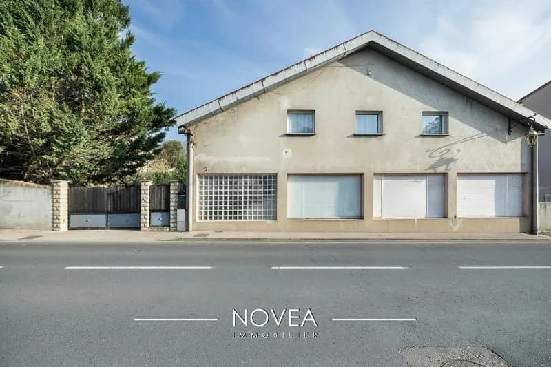 Ensemble immobilier - Photo 1