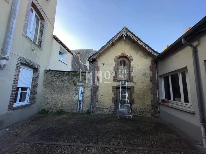 Immeuble mixte (local professionnel et habitation) - Photo 1
