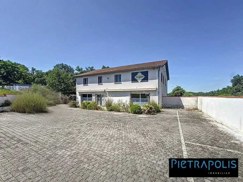 Bâtiment Commercial ou de Bureaux à Craponne de 430m2 - Photo 1