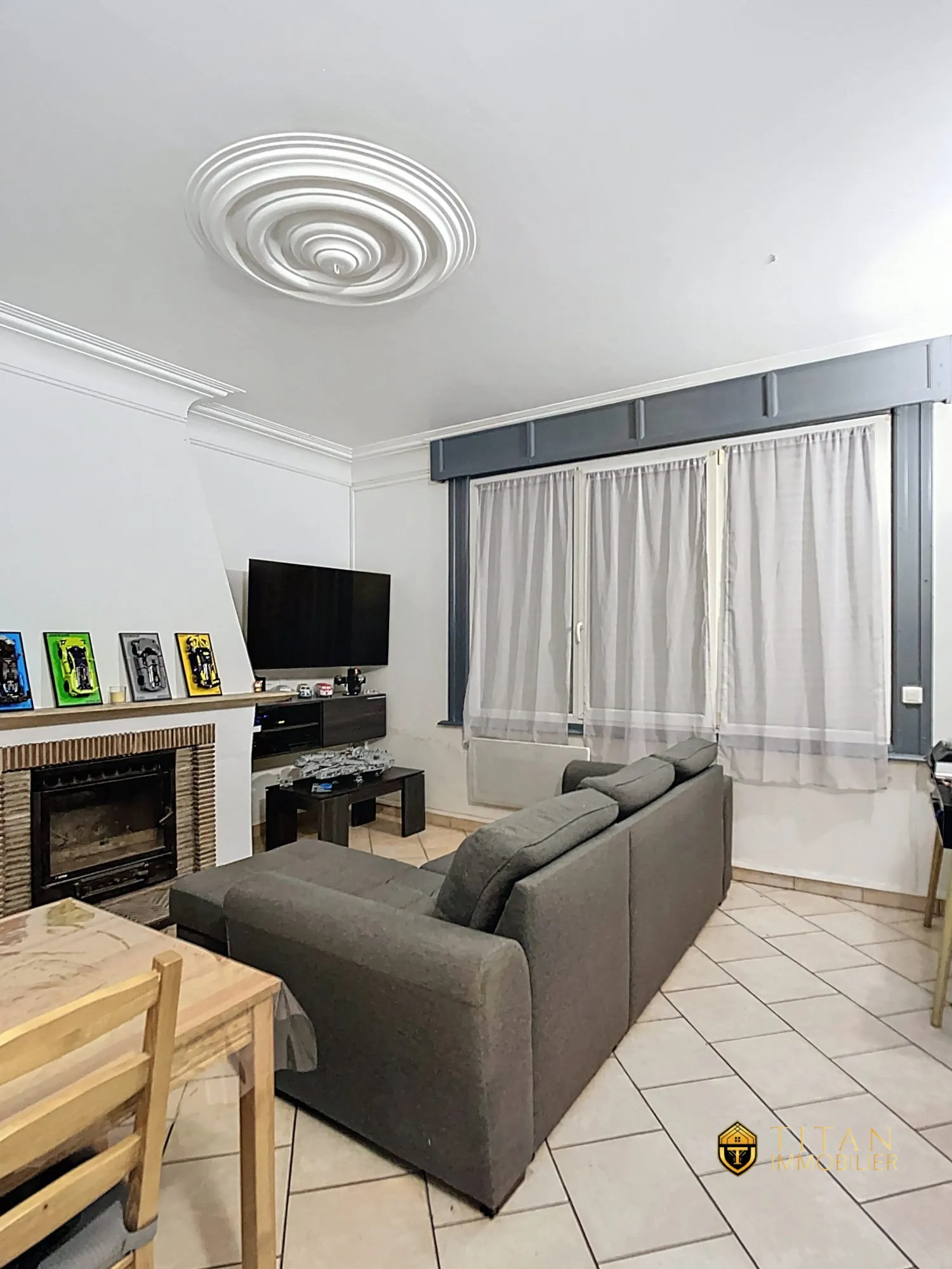 Immeuble de rapport, 3 appartements et un local commercial - Les - Photo 1