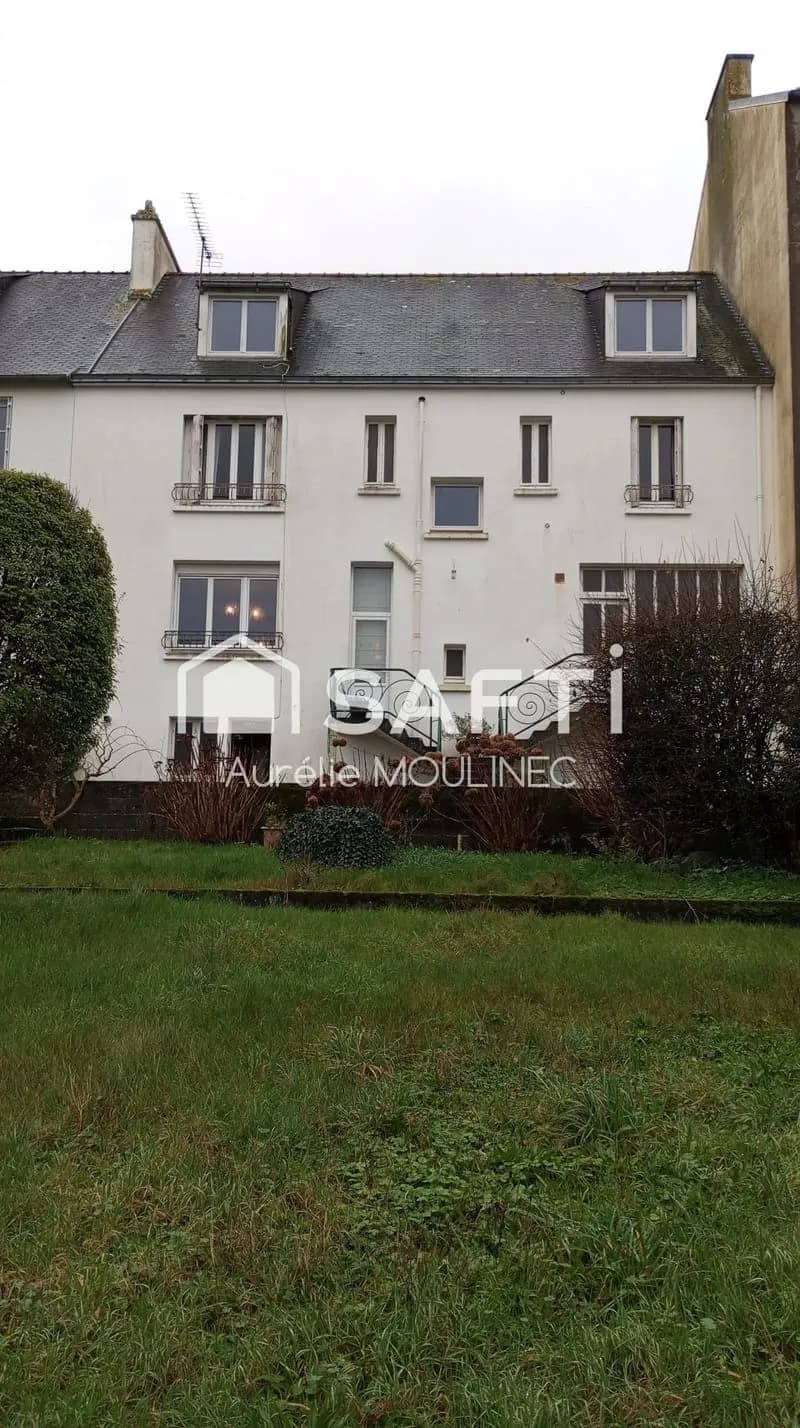 Immeuble avec vue sur le port - Photo 1