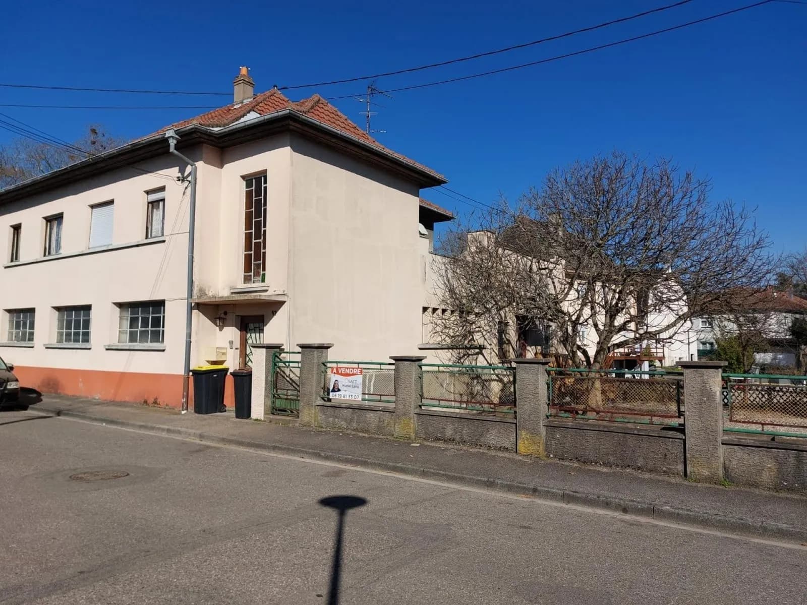 Immeuble - Photo 1