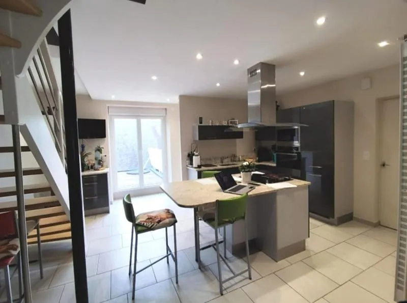 IMMEUBLE DE RAPPORT - CENTRE VILLE - Photo 1