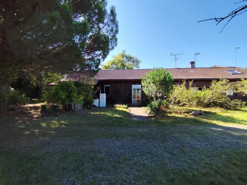 Ensemble immobilier - Photo 1