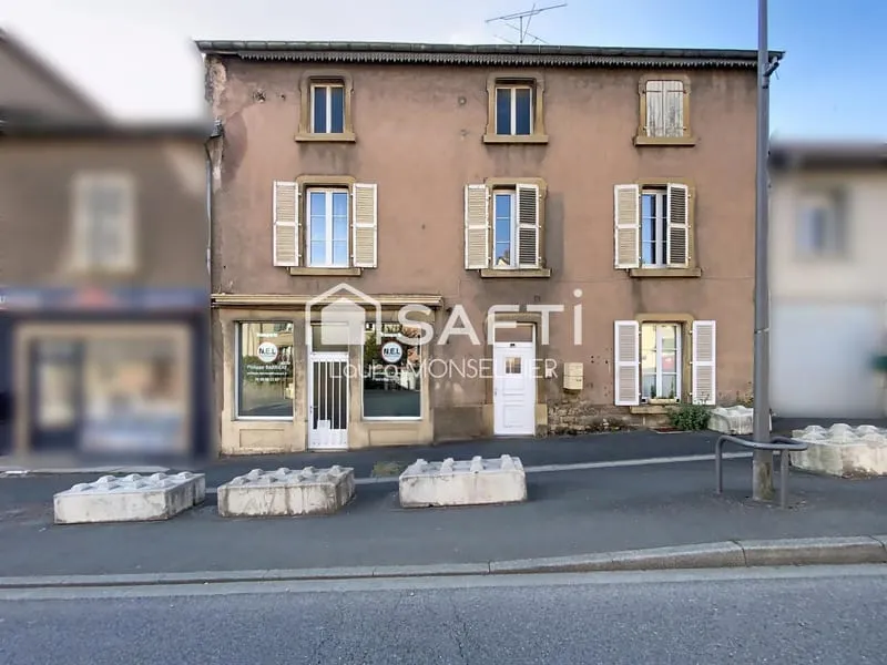 Immeuble de rapport avec local commercial + 2 appartements + 1 plateau amménager - Photo 1