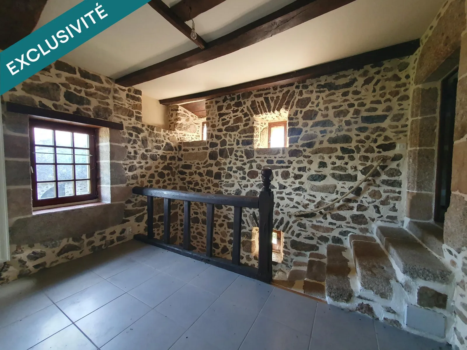 ENSEMBLE IMMOBILIER DE DEUX MAISONS EN PIERRES APPARENTES - Photo 1