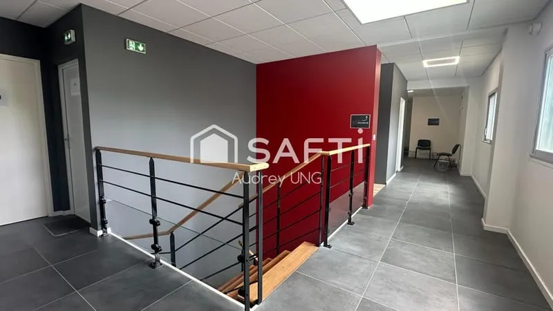 Immeuble de rapport - Bureaux + Entrepôts - Eysines (33320) - Photo 1