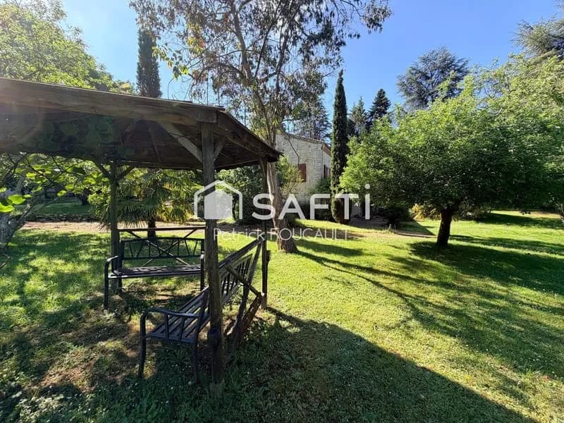 Ensemble immobilier de 3 Maisons sur terrain boisé - Photo 1