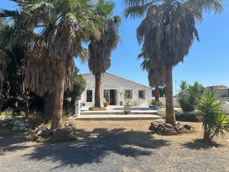 MARSEILLAN-PLAGE - ENSEMBLE IMMOBILIER DE CARACTÈRE À FORT POTENTIEL - Photo 1