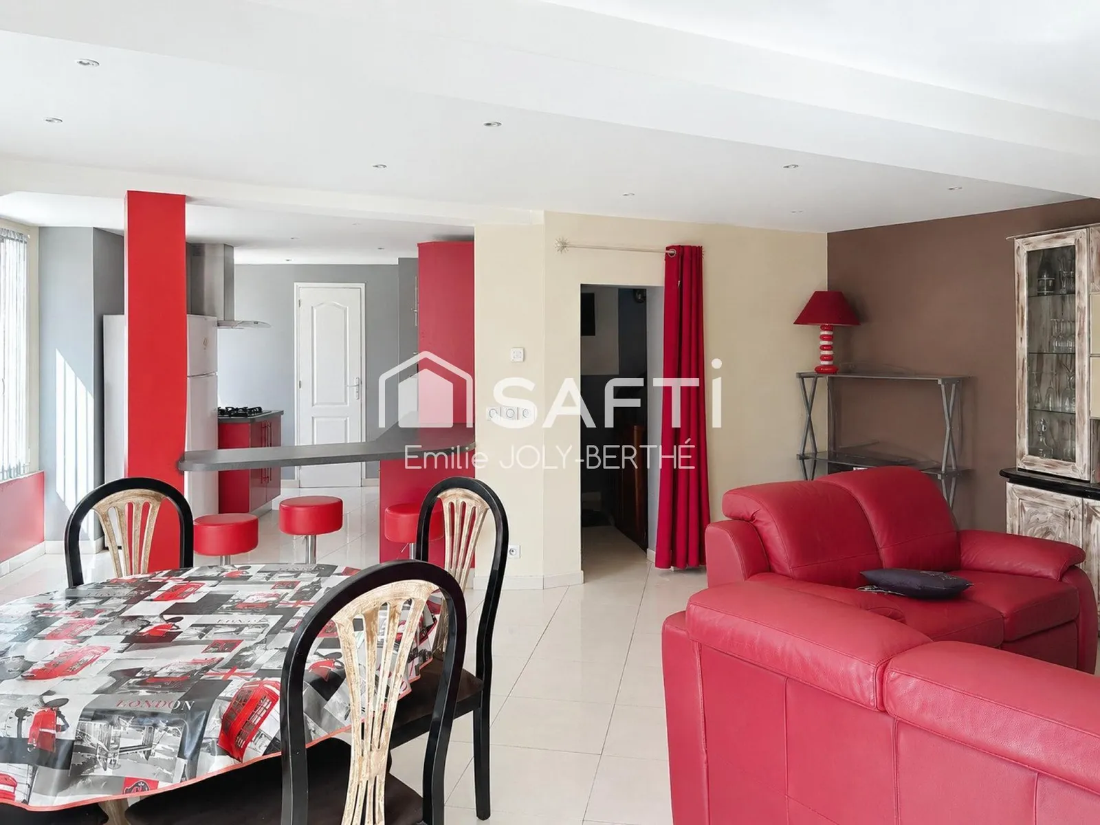 IMMEUBLE 145 M² - SECTEUR MESLAY DU MAINE / 53170 - Photo 1