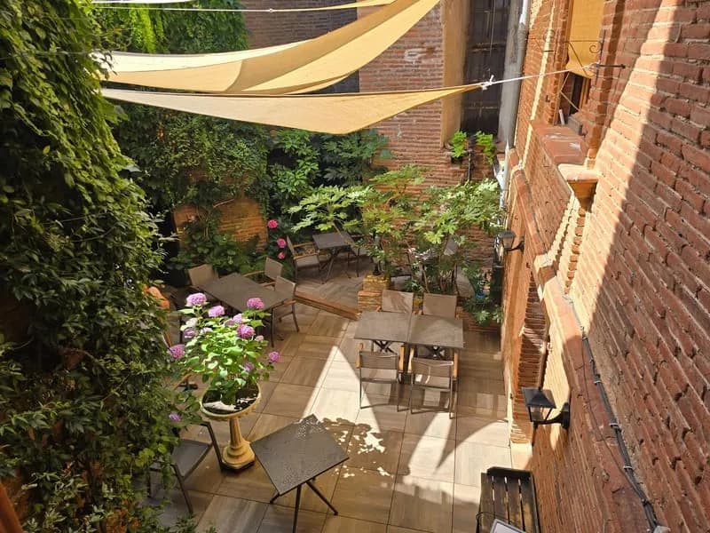 Restaurant, logement et projet d'exception - Photo 1