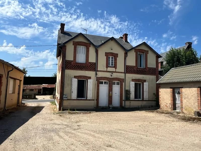 Immeuble locatif - Les Bordes 14 pièce(s) 288 m2 - 1401 m² - Photo 1