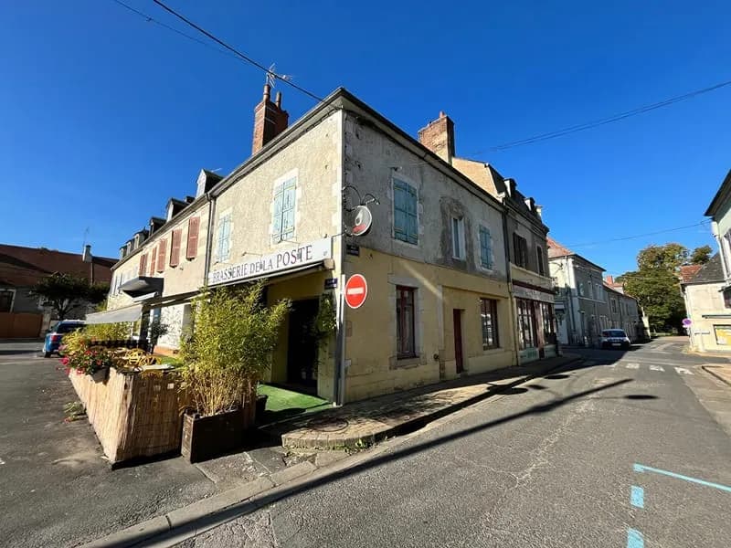 Immeuble de rapport - Idéal investisseur - La Guerche-sur-l'Aubois - Photo 1