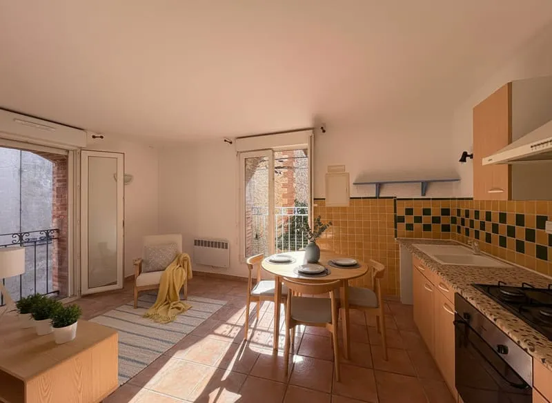 Immeuble Argeles Sur Mer 6 pièces 92 m2 avec double garage et deux caves - Photo 1