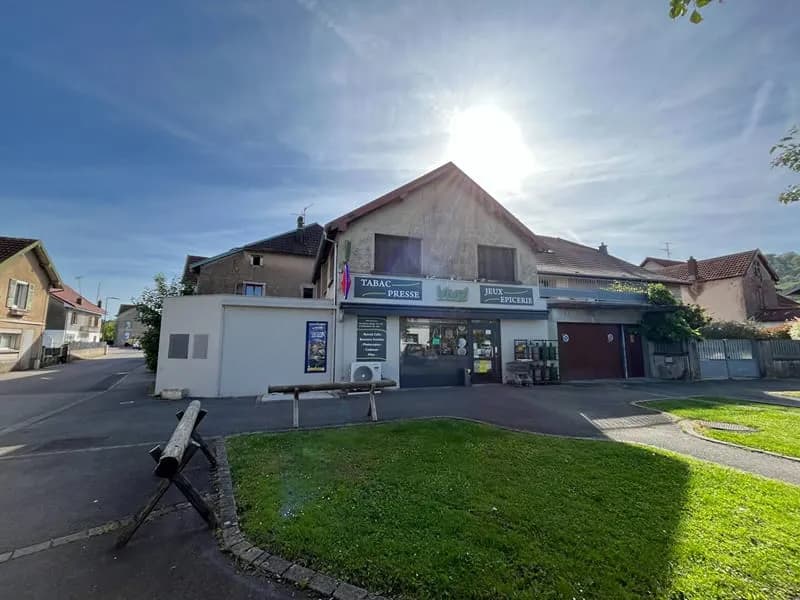 Ensemble immobilier Colombier Fontaine 174 m2 - Photo 1